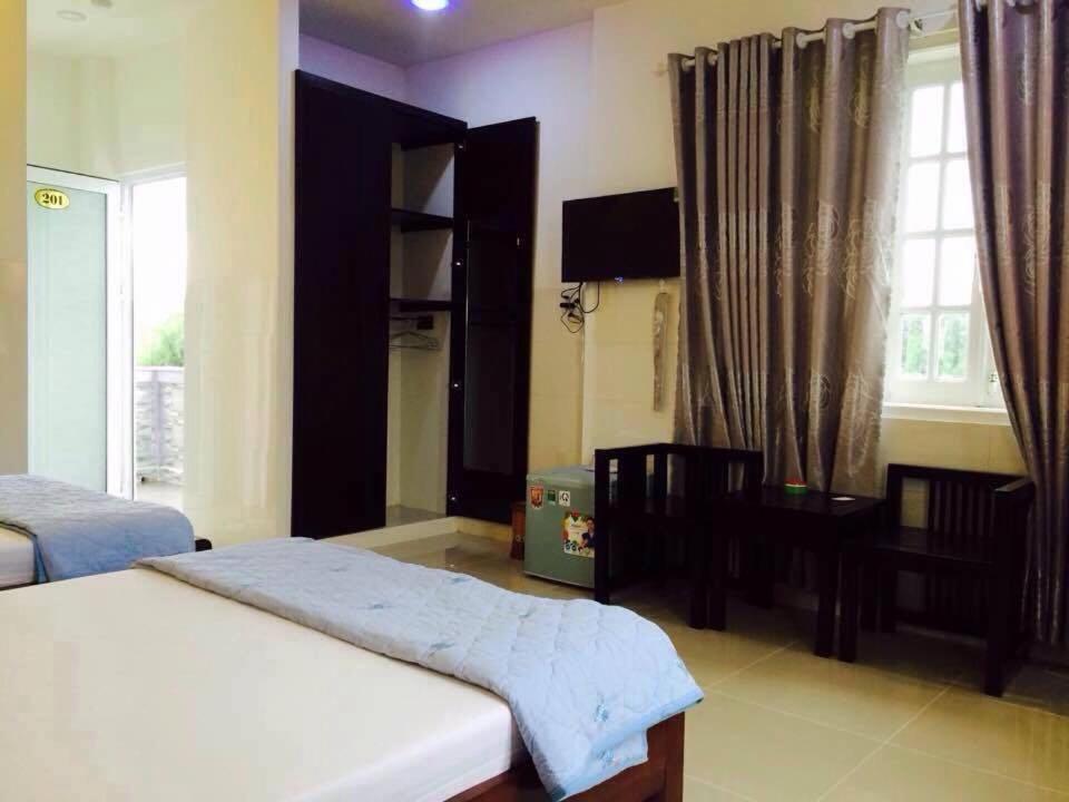 Отель Hoang Gia Doc Let Ninh Hoa Экстерьер фото